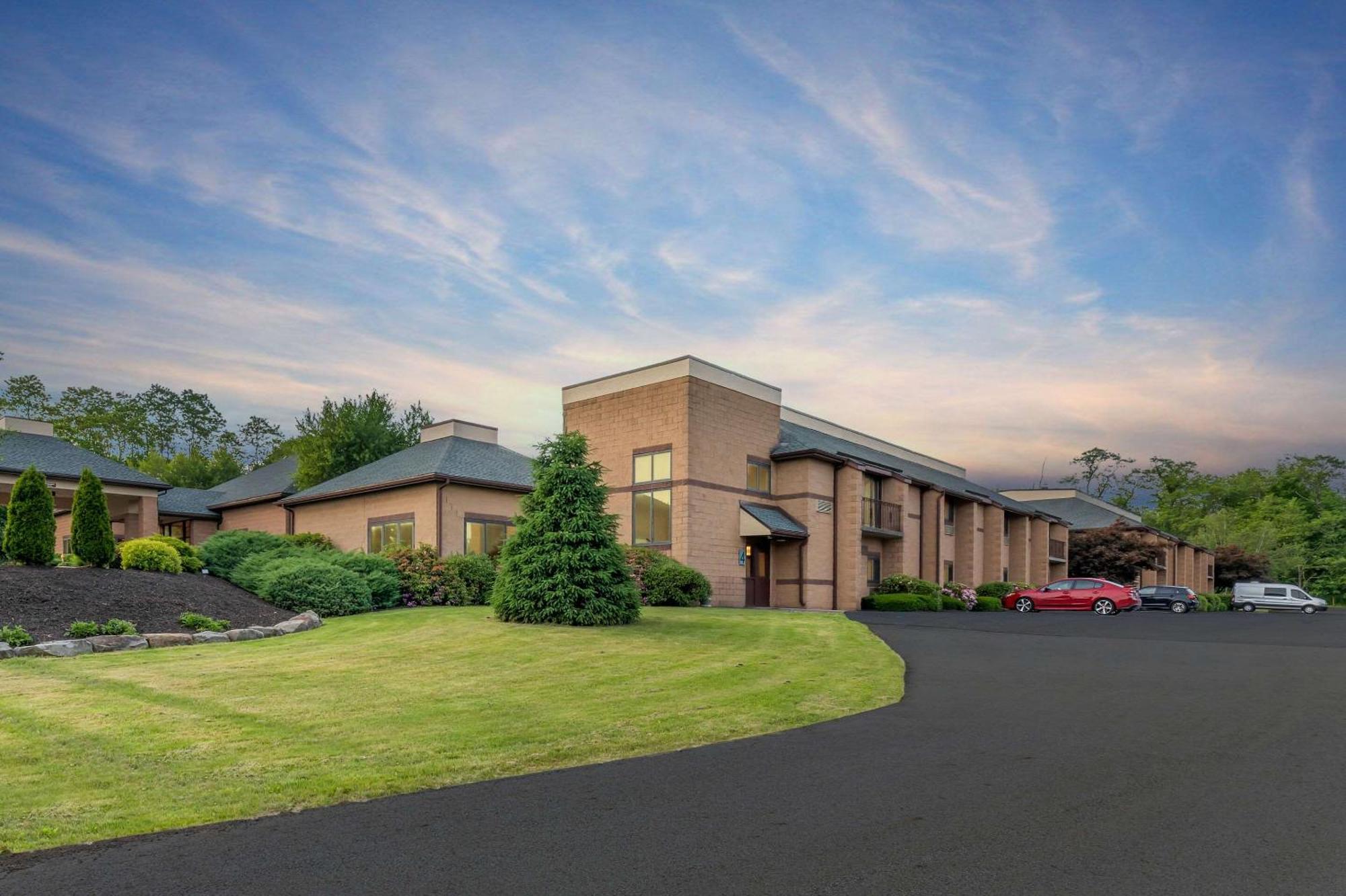 Comfort Inn Pocono Lakes Region Lake Ariel Extérieur photo